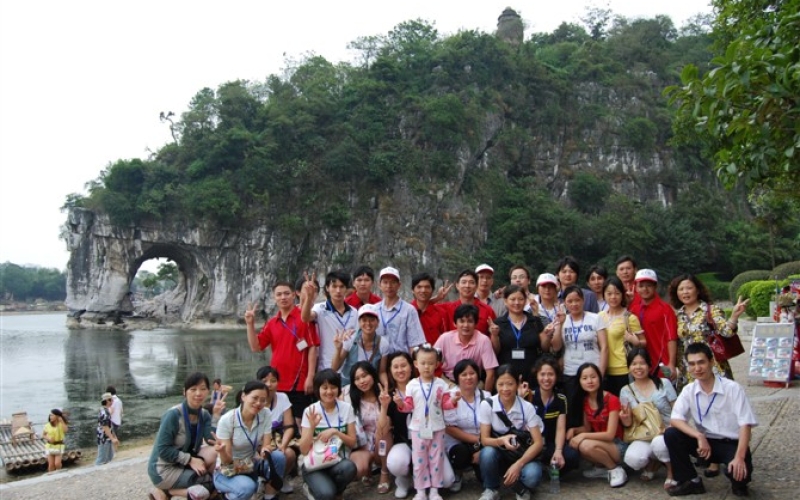 Employees of Veise Company Spent the National Day in Guilin Scenic Area